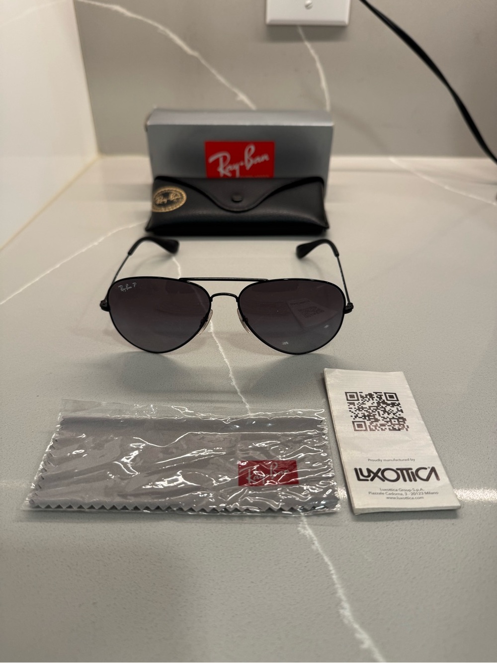 Ray Ban Aviator Total Black Sunglasses - Polarized